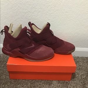 Nike Lebron Soldier 7